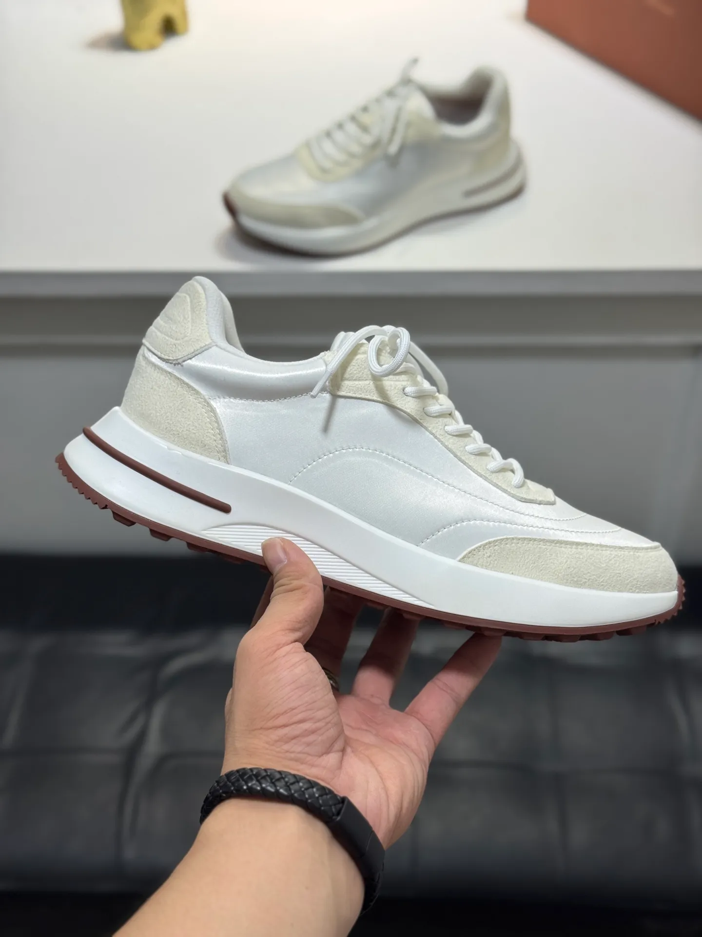 Men's men's shoes 💰440 [New style] 🪳🪳loro piana/LP material: The upper is made of umbrella cloth for routing. Anti-velvet fabric is wrapped on the front and back to ensure stability. The rear is equipped with a cushion to improve wearing comfort. Breathable mesh shoes. Stretch cloth lining𥚃. Latex mesh insole. TPU outsole. Code number: 38-44 (45 customized